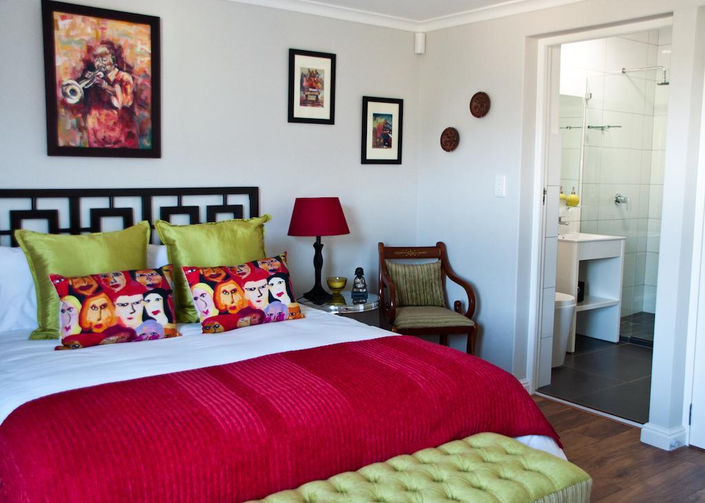 Somersby Guest House เฮาต์เบย์ ห้อง รูปภาพ